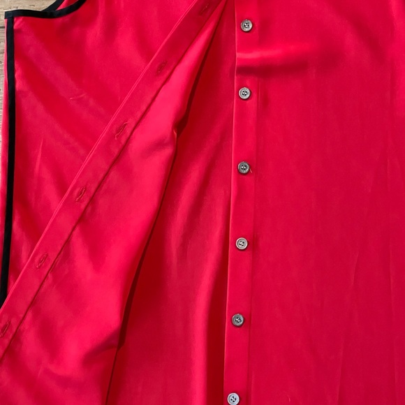 Vince Camuto Red Blouse Button down Sleeveless Black Trim | Size XS - Collared - Picture 6 of 8